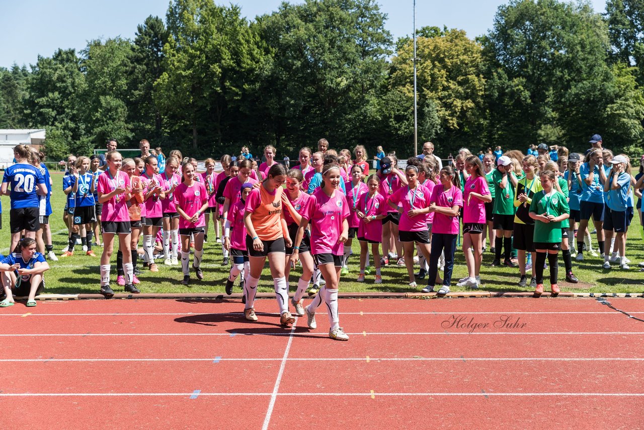 Bild 151 - Loewinnen Cup